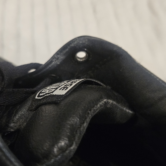 Converse Black Leather High-Tops - Picture 6 of 7